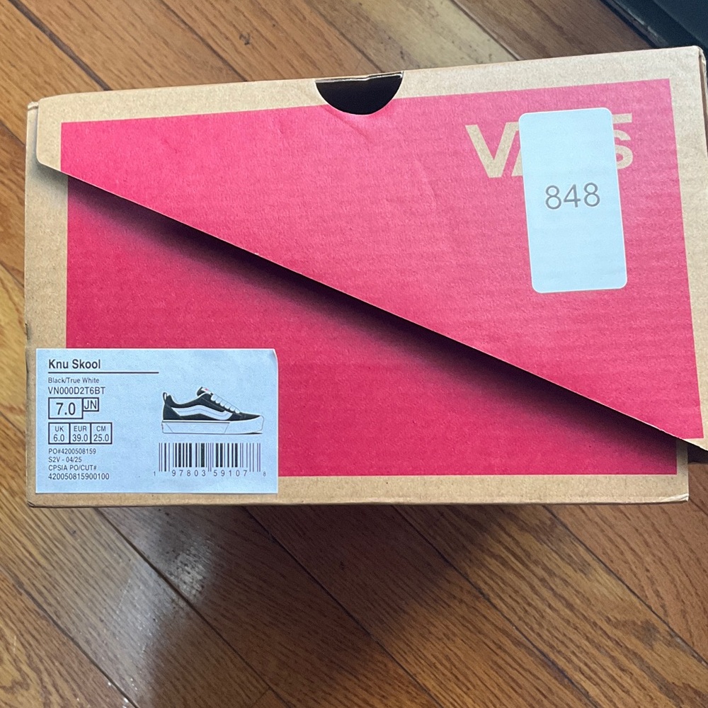 Vans Knu Skool Black and White Sneakers BNIB